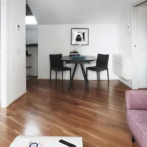 Comecasa Attic 5 Min Walk From Duomo Апартаменты Милан
